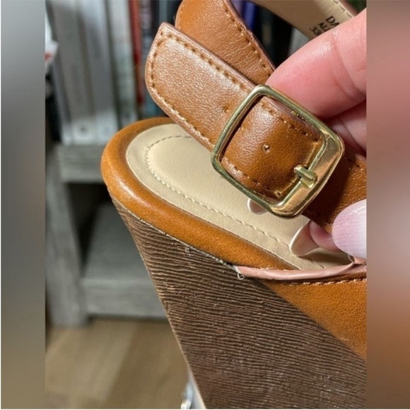 - “DAFF” COGNAC BAMBOO PLATFORM WEDGES OPEN TOE ANKLE STRAP WITH BUCKLE STRAPS 7 - Picture 9 of 9